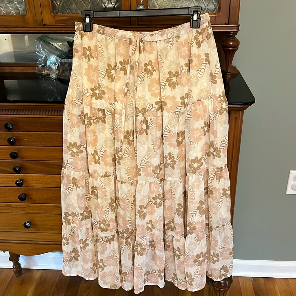Aerie xlg skirt   Drawstring waist   Flows beautifully